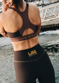 Obsidian Edge Sports Bra in Black Taupe