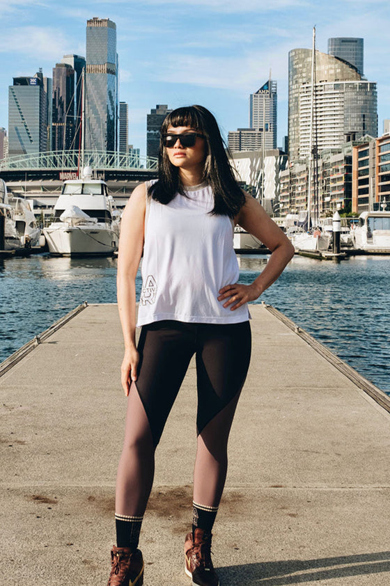 Obsidian Edge Legging in Black Taupe